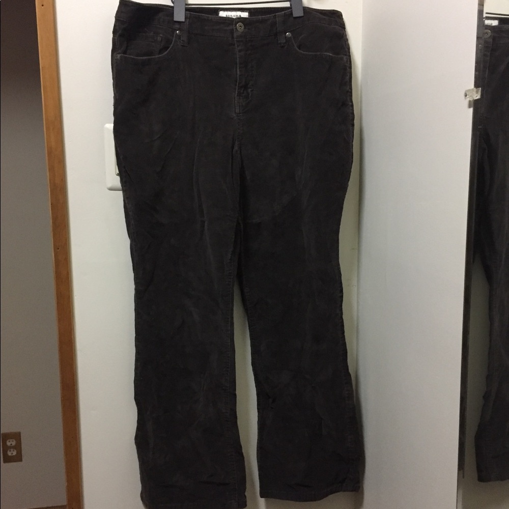Green Sonoma cords